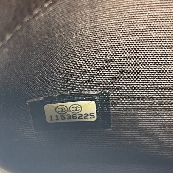 CHANEL Dark Brown Caviar Leather CC Bifold Wallet - Preowned - Picture 14 of 15